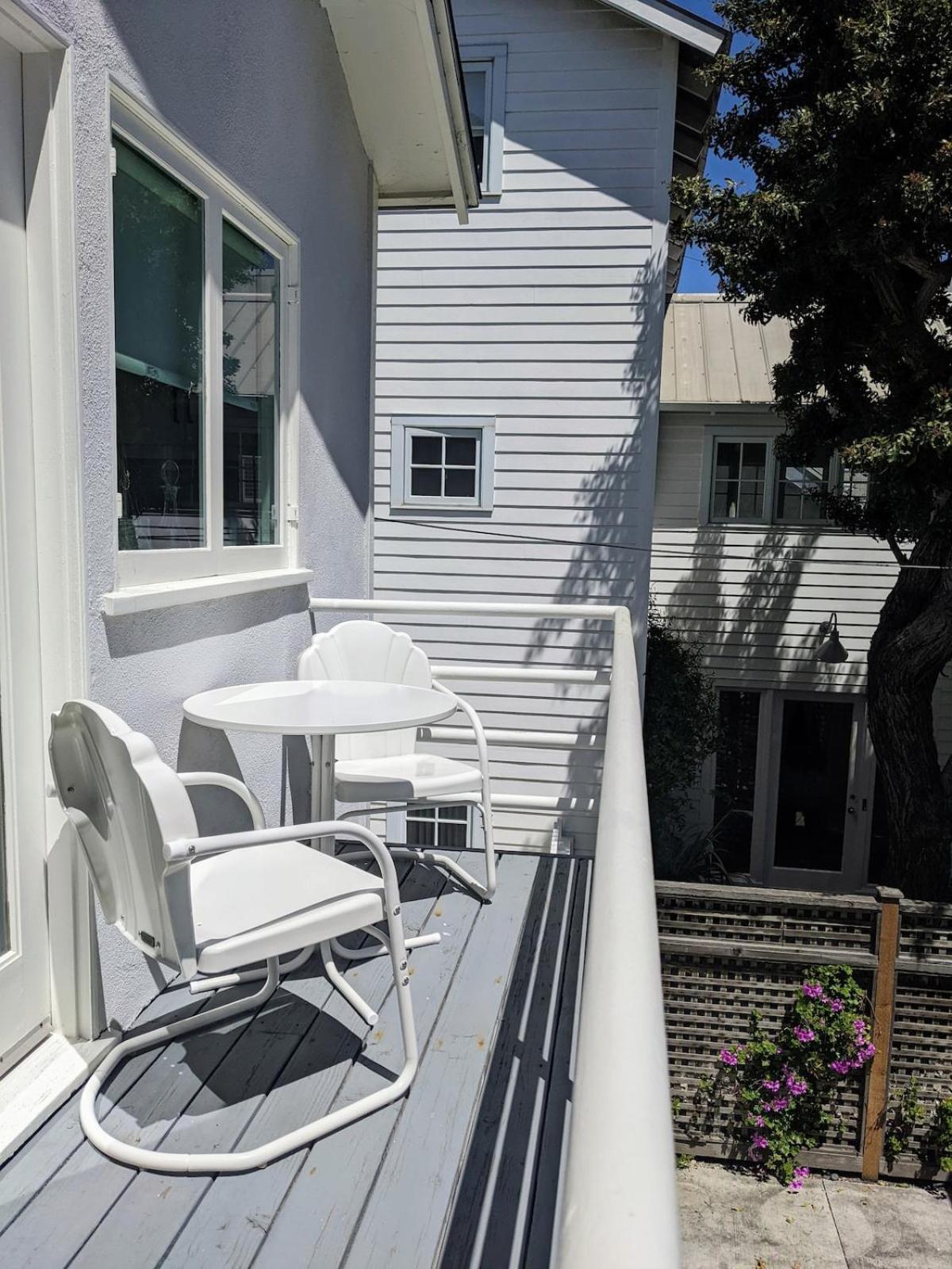 Venice Canals & Apartment Los Angeles